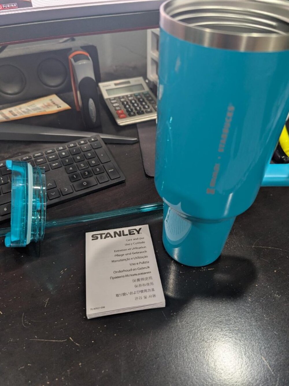 Stanley 40oz tumbler - Picture 3 of 3